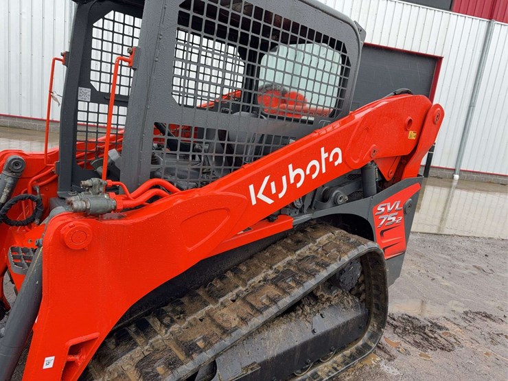 2015-kubota-svl75-2-image-38