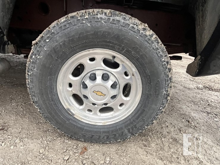 chevrolet-silverado-2500hd-lt-image-6