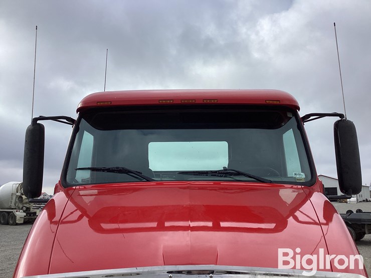 2002-volvo-vnl-t/a-truck-tractor-image-11