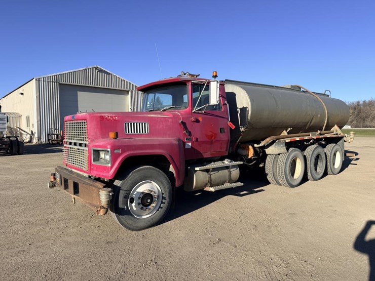 ford-ltl9000-image-1