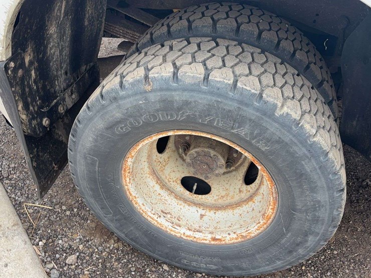 2004-ford-f350-image-11