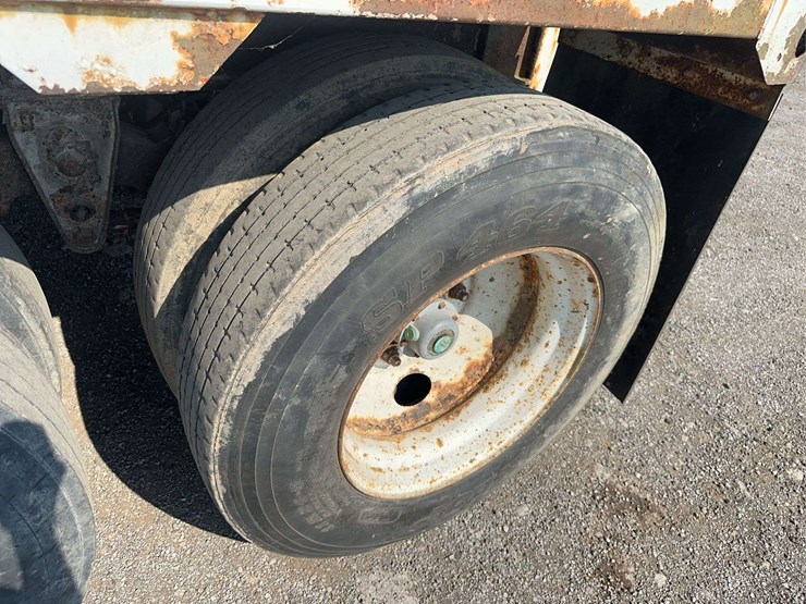 1995-wheeler-gh2-hopper-bottom-trailer-image-7