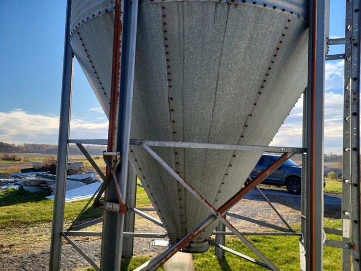 brock-12-ton-feed-bin-w/boot---bin-#5-image-6