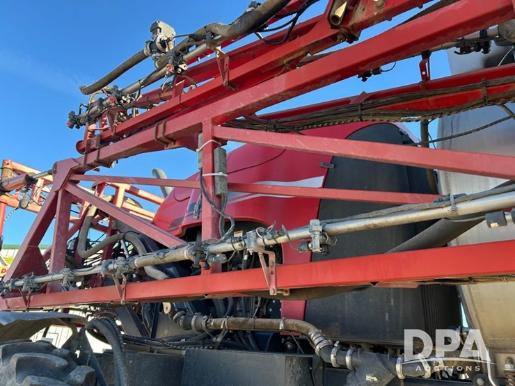 case-ih-patriot-4440-image-32