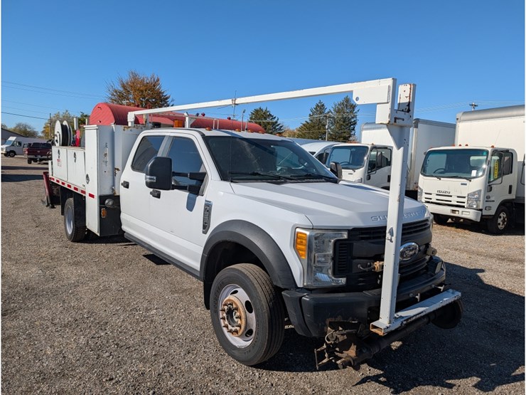 2017-ford-f550-image-2