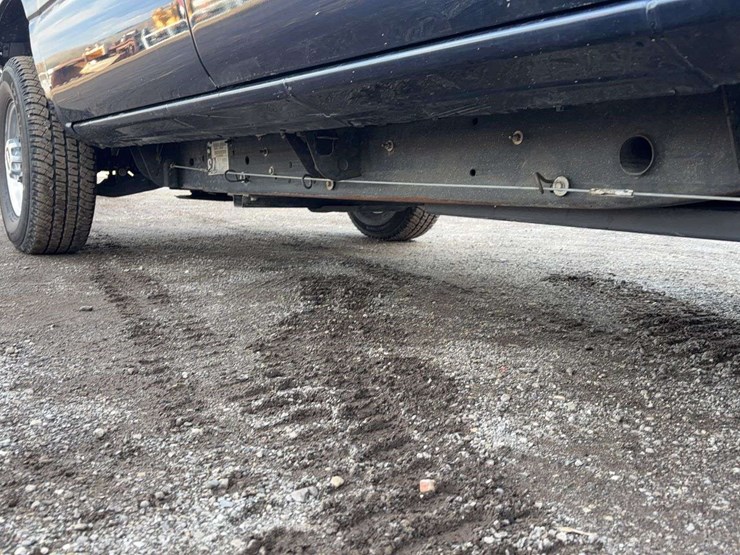 2006-gmc-2500-image-19