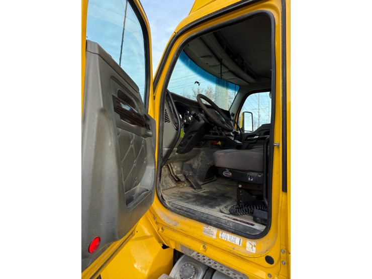 2019-kenworth-t880-image-20