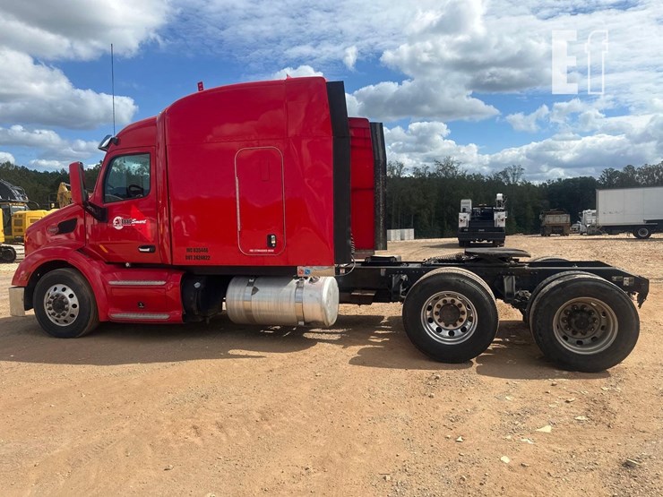 2016-peterbilt-579-image-7