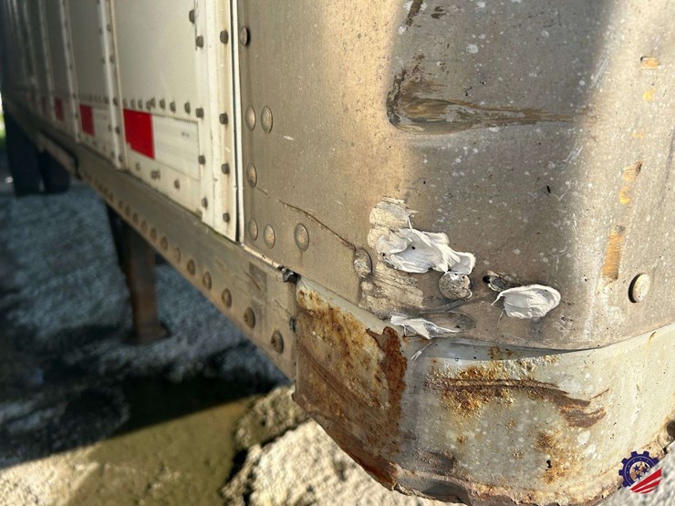 2015-stoughton-28-ft-x-102-in-image-15