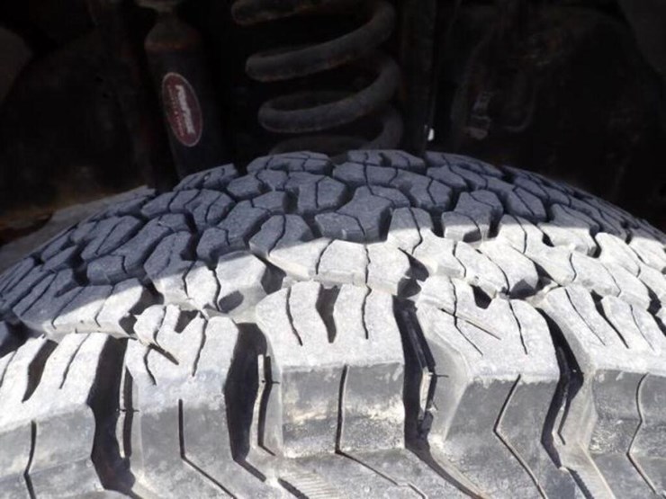 2012-ford-f250-xl-image-52