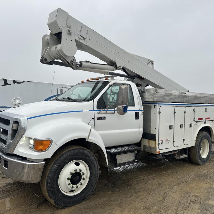 FORD F750