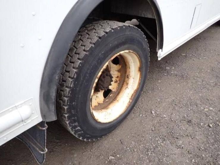 2015-freightliner-mt55-image-49