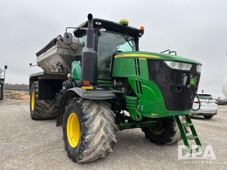 john-deere-f4365-image-4