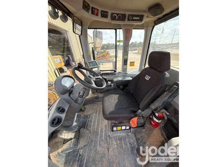 caterpillar-926m-image-9