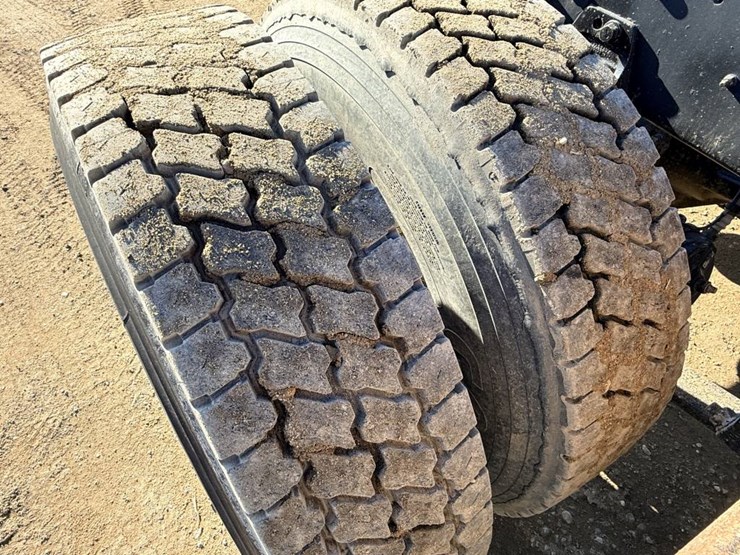 2017-international-prostar-image-37