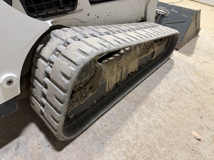 2023-bobcat-t770-image-17