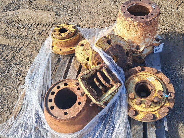 john-deere-&-other-miscellaneous-hubs-image-2
