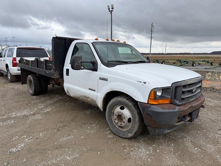 2005-ford-f350-image-3