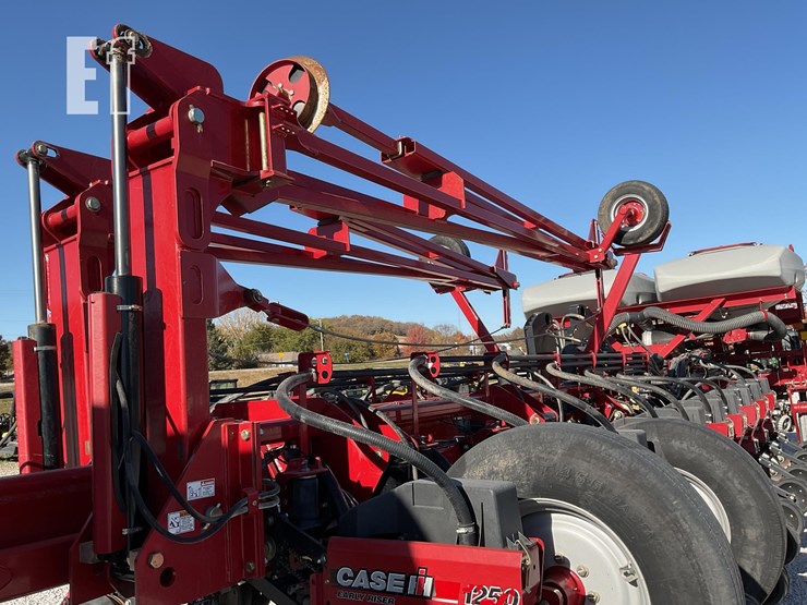 case-ih-1250-image-52