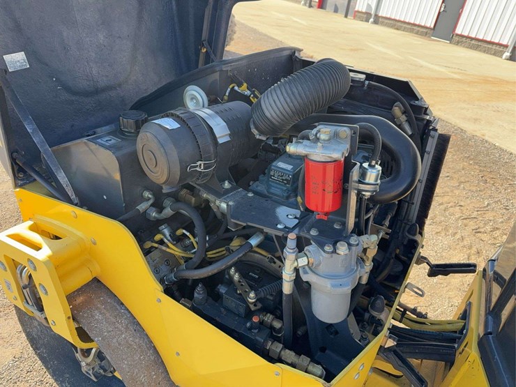 2016-bomag-bw120-image-9