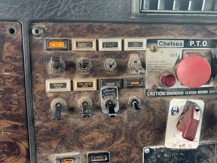 1989-kenworth-t800-image-40