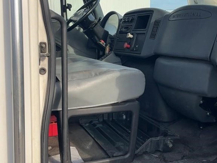 international-durastar-4300-image-15