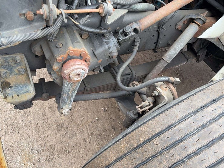 1997-international-4900-image-30