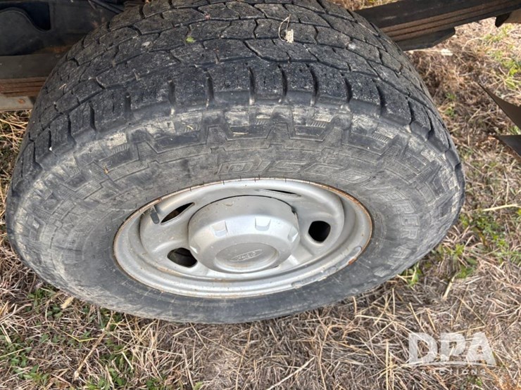 ford-f250-xl-image-21