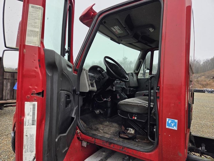 2011-international-durastar-4400-image-67