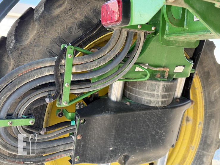 john-deere-r4038-image-14