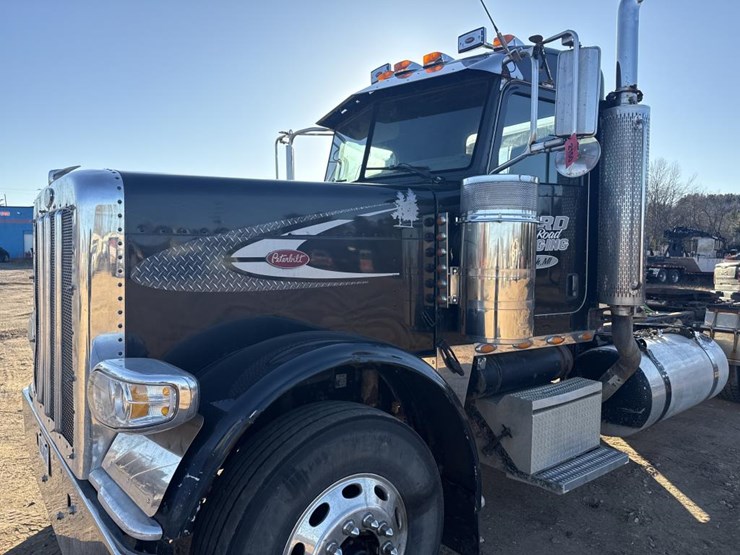 2008-peterbilt-388-image-9