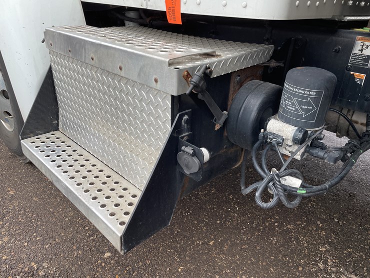 2015-kenworth-t270-image-8