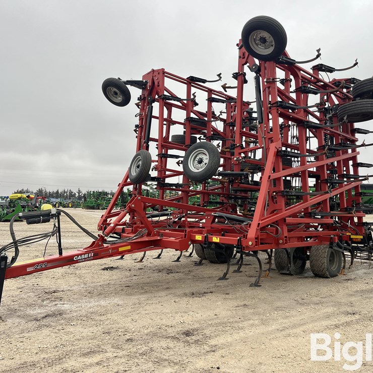 2017 CASE IH 255
