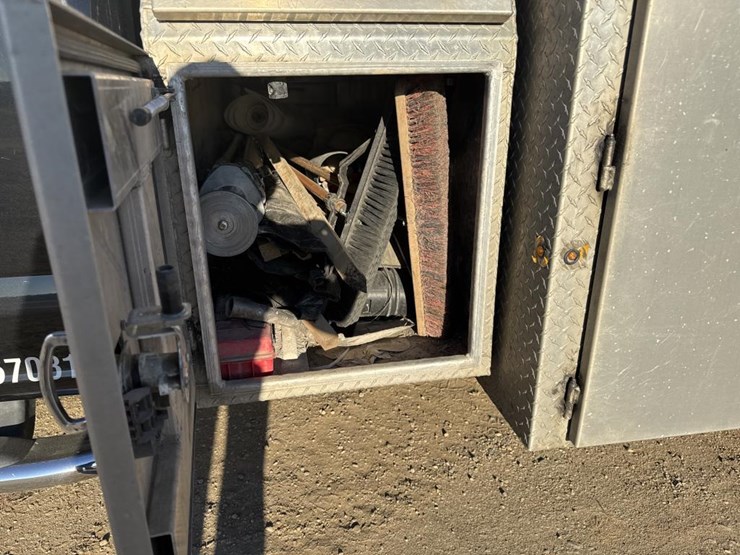 2018-ford-f450-image-27