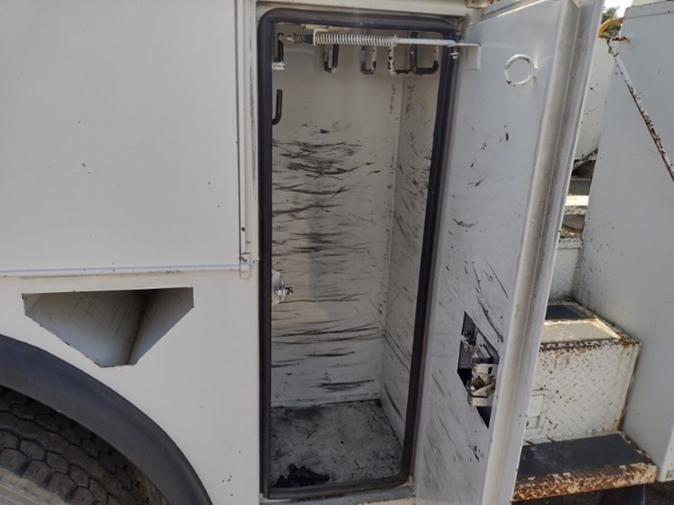 international-durastar-4300-image-34