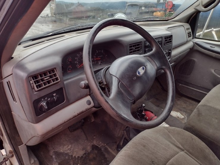 2005-ford-f650-image-9