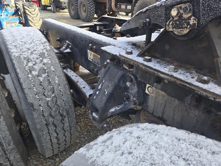 2013-kenworth-t660-image-18