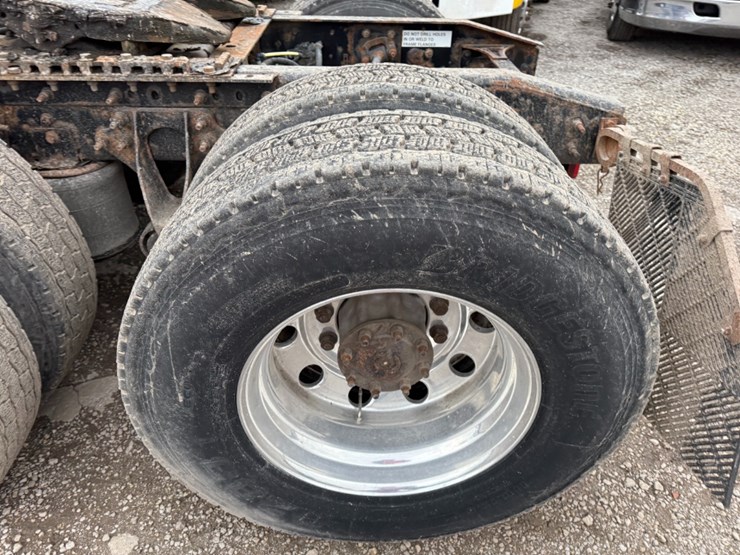 2014-international-prostar-image-9