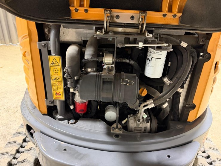 2022-case-cx37c-image-20