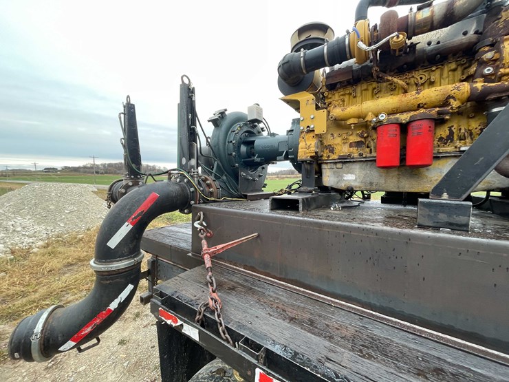 international-4900-image-27