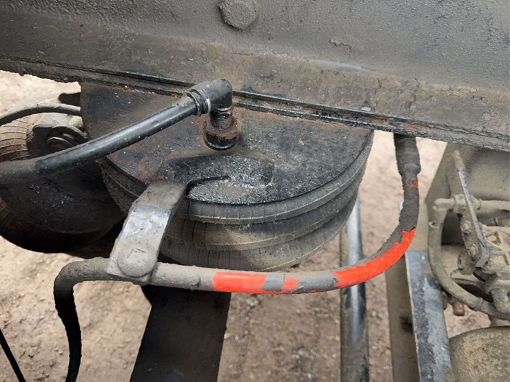 2010-kenworth-t800-image-37