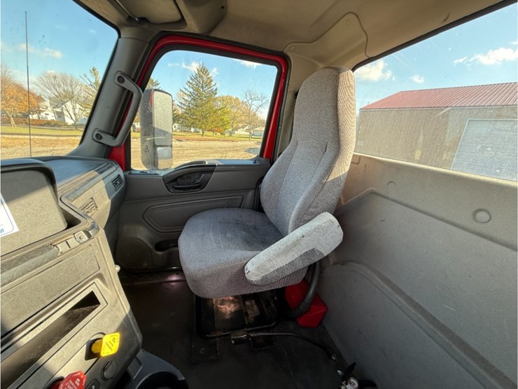 2019-international-lt-image-20