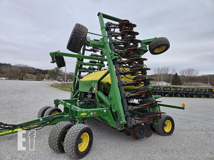 john-deere-1990ccs-image-1