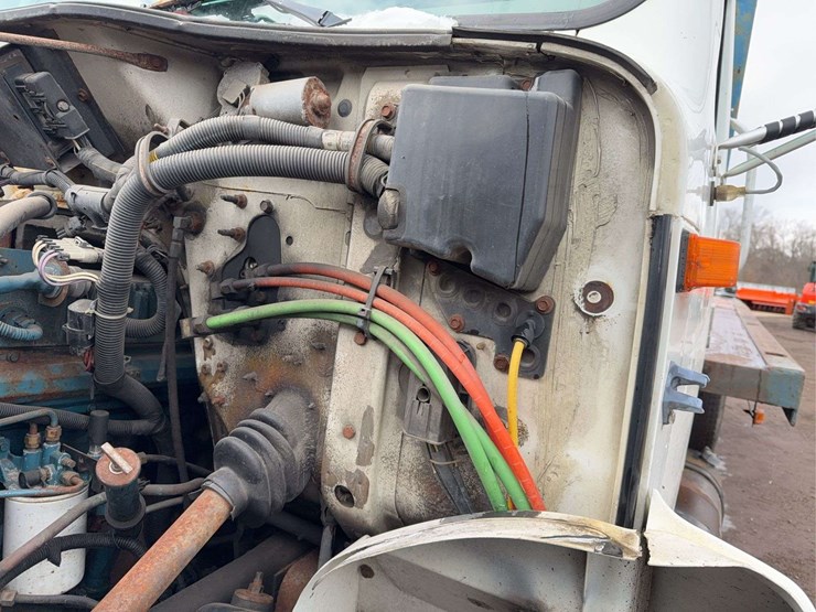 1997-international-4900-image-28