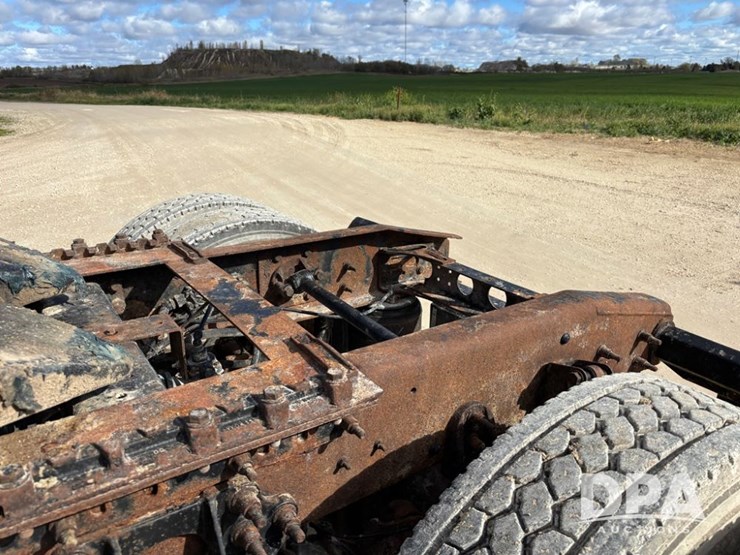 2012-international-prostar-image-41