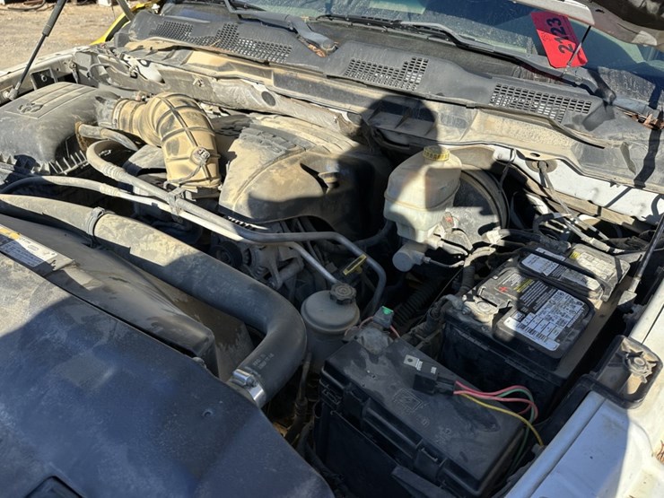 2012-dodge-ram-2500-image-24