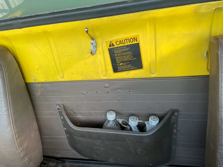 international-4900-image-98