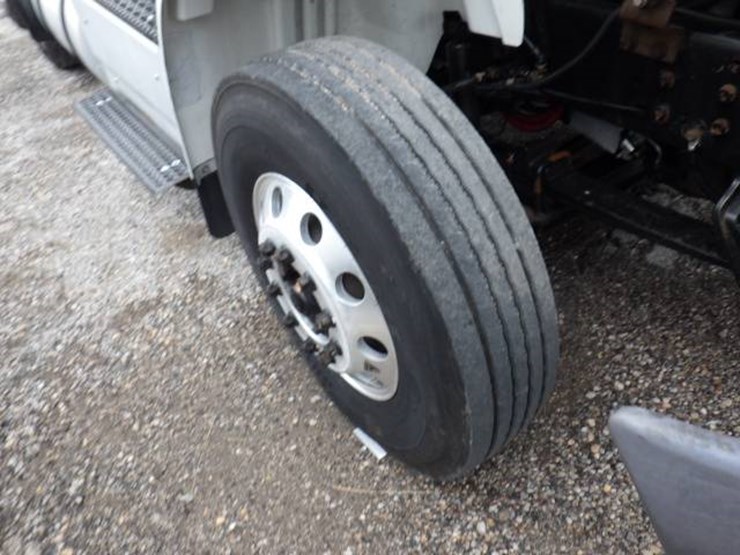 international-transtar-8600-image-22