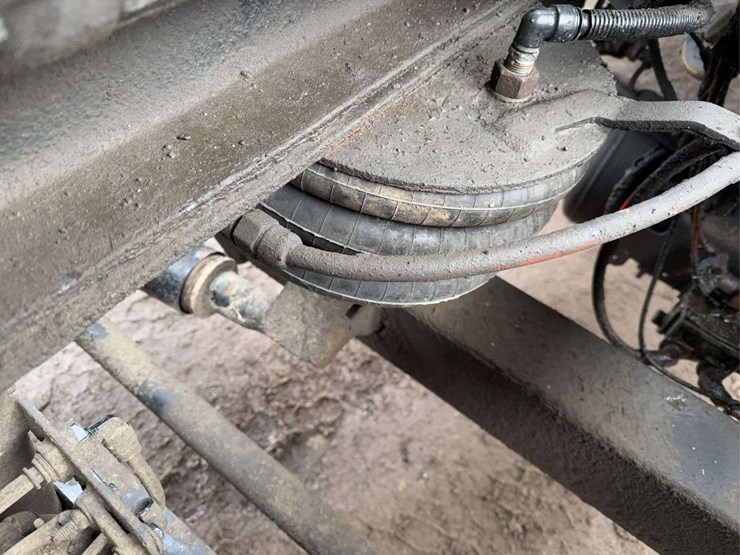 2010-kenworth-t800-image-38