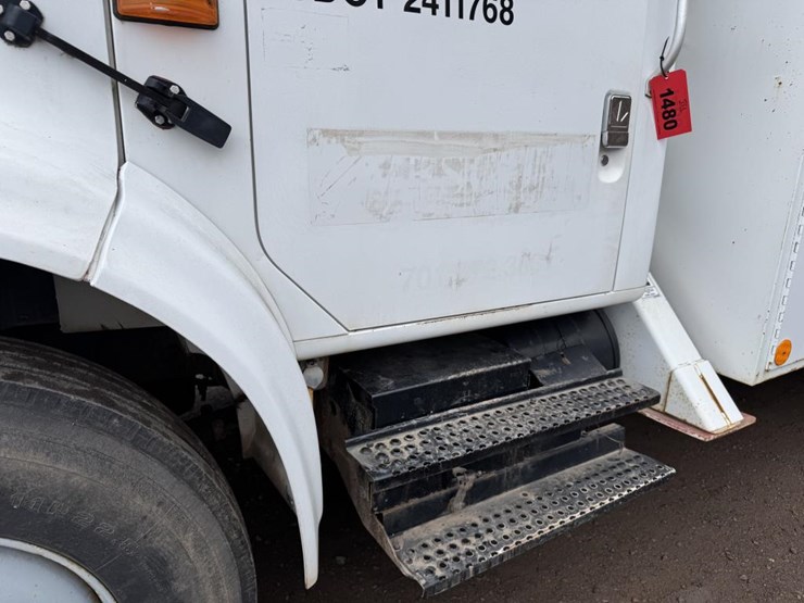 2001-international-4900-image-12